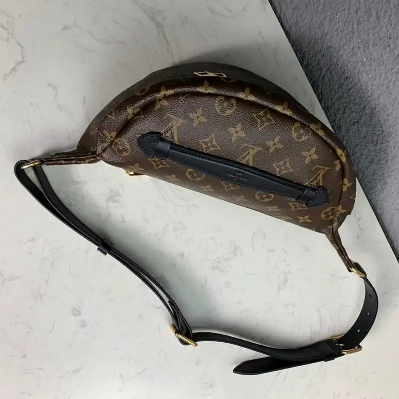 LV Bags 19B570275