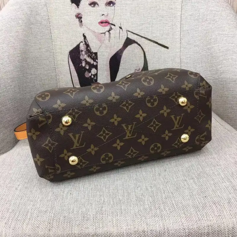 LV Bags 19B570290