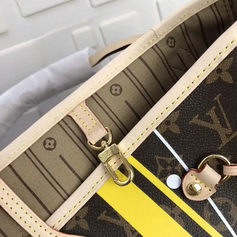 LV Bags 19B570291