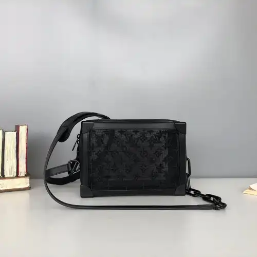 LV Bags 19B570316