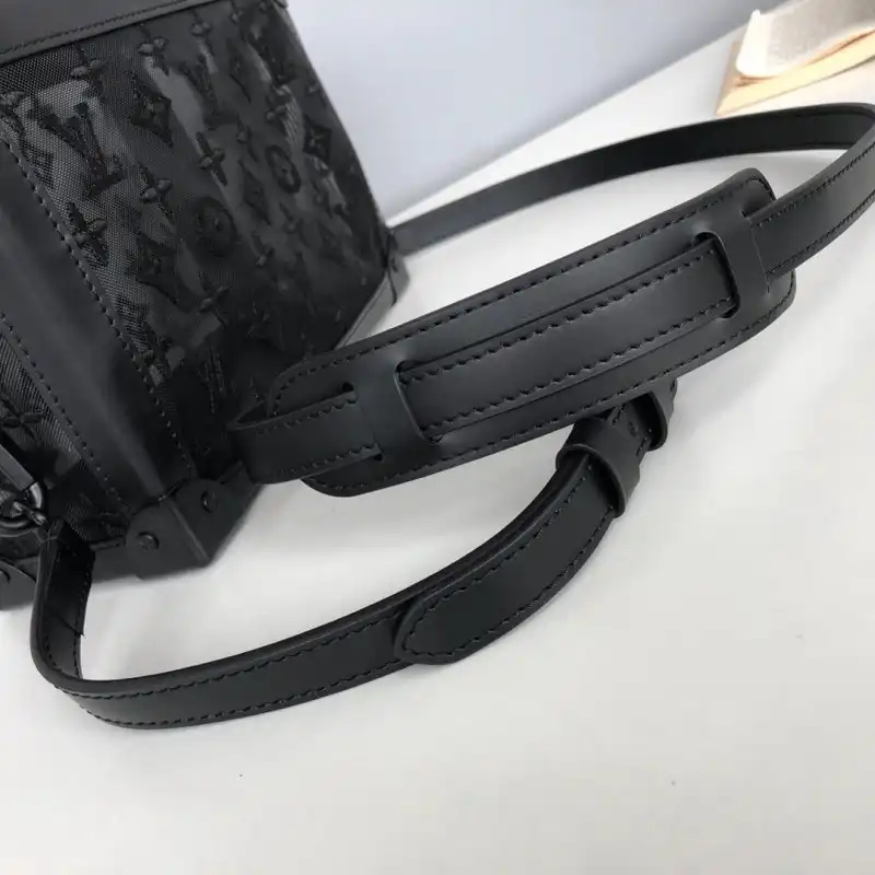 LV Bags 19B570316