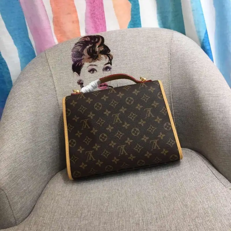 LV Bags 19B570321