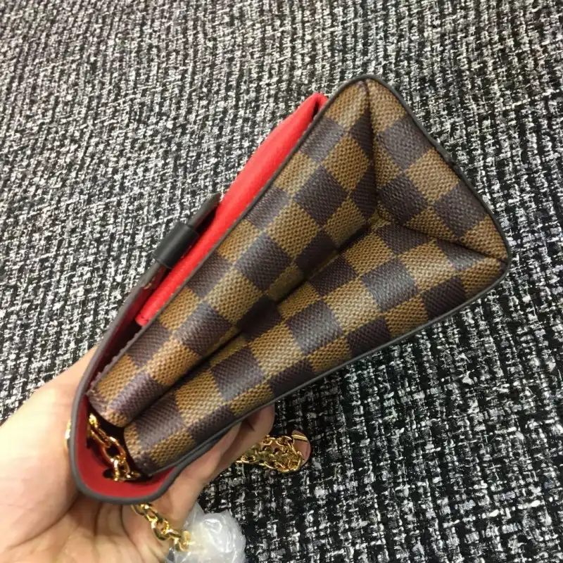 LV Bags 19B570327