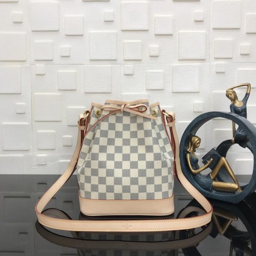 FASH LOUIS VUITTON Bags 19B570334