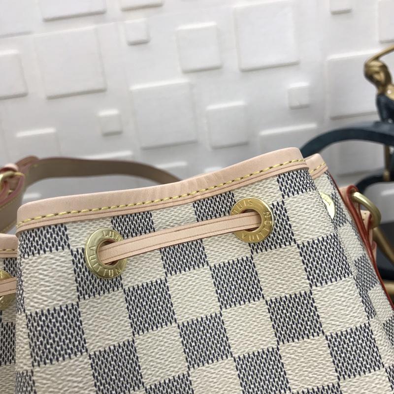 FASH LOUIS VUITTON Bags 19B570334