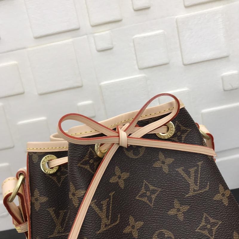 FASH LOUIS VUITTON Bags 19B570335