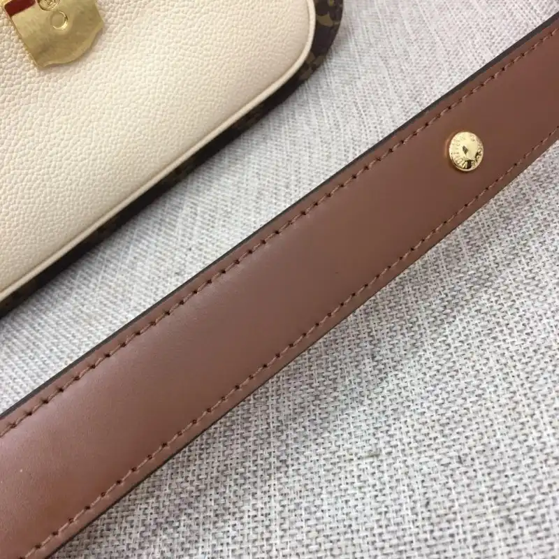 LV Bags 19B570339