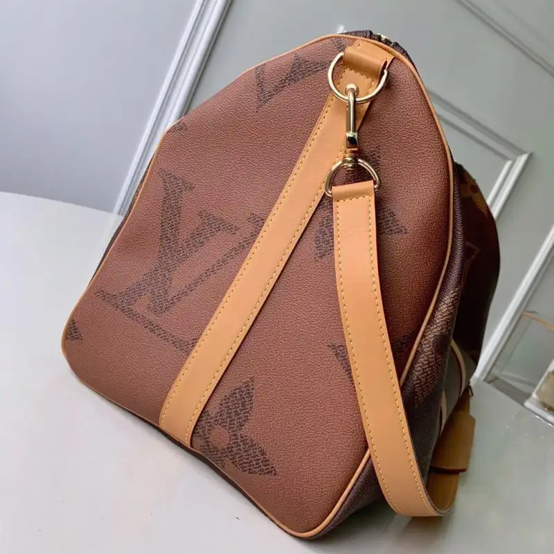 LV Bags 19B570351