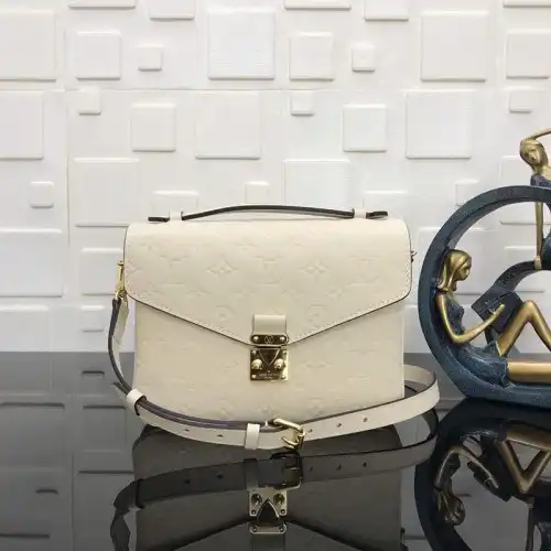 Fashionrep LV Bags 19B570353