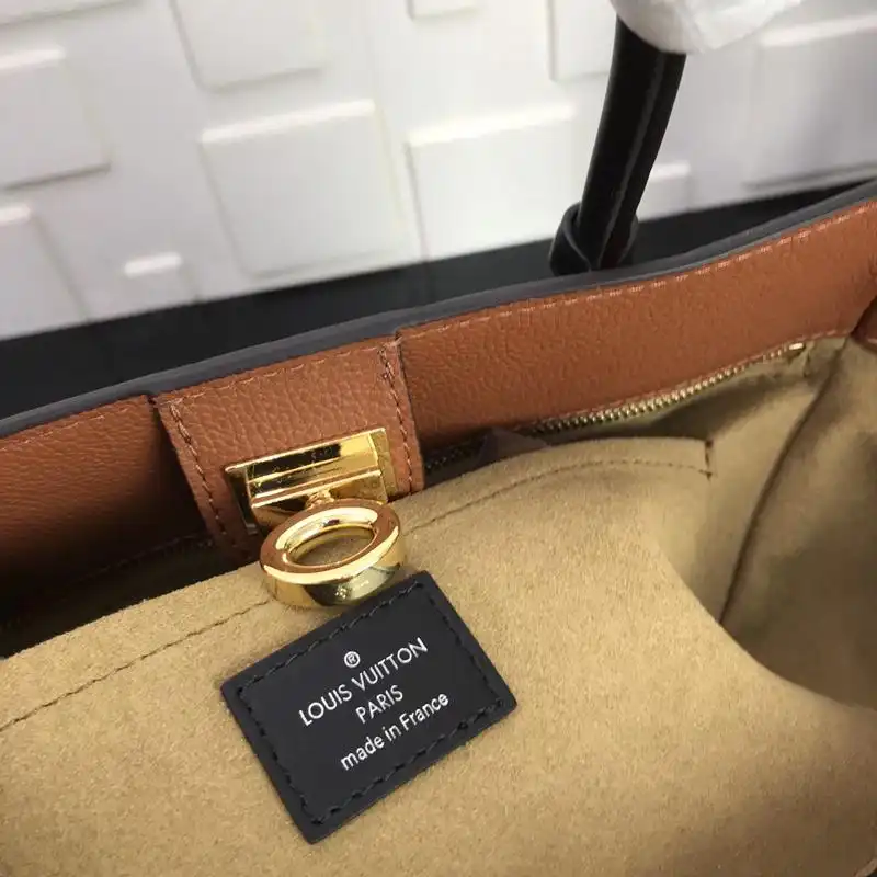 LV Bags 19B570362