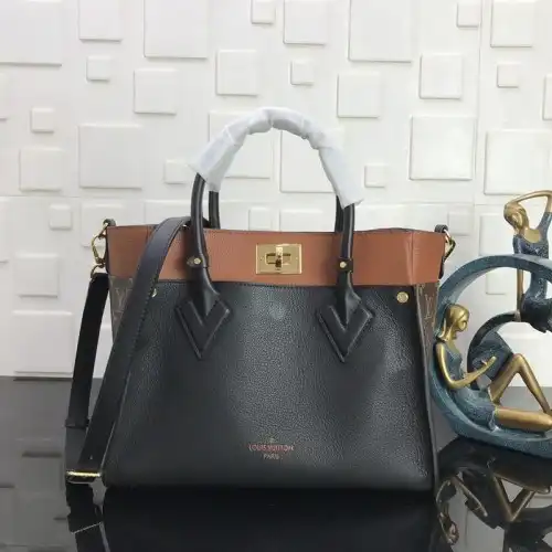 LV Bags 19B570362