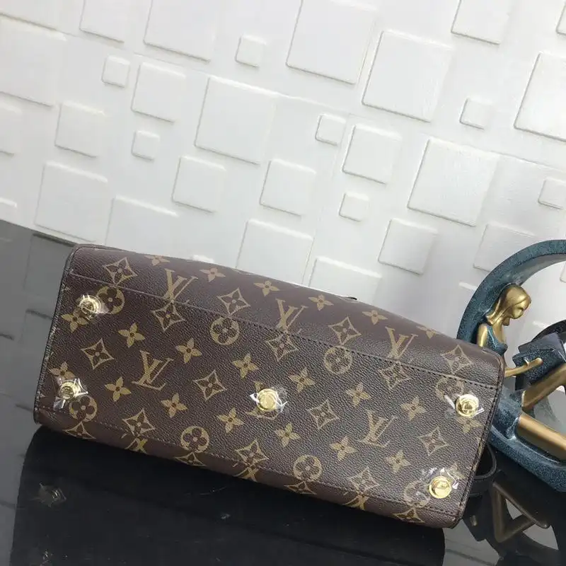 LV Bags 19B570363