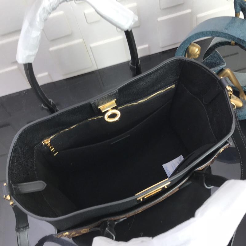 LV Bags 19B570363