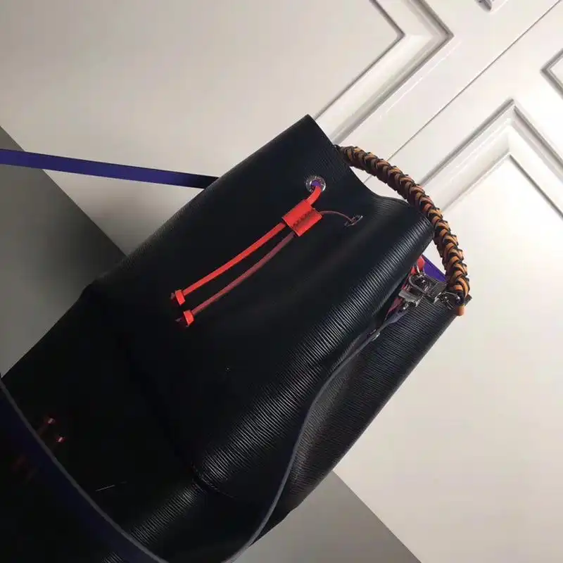 LV Bags 19B570367