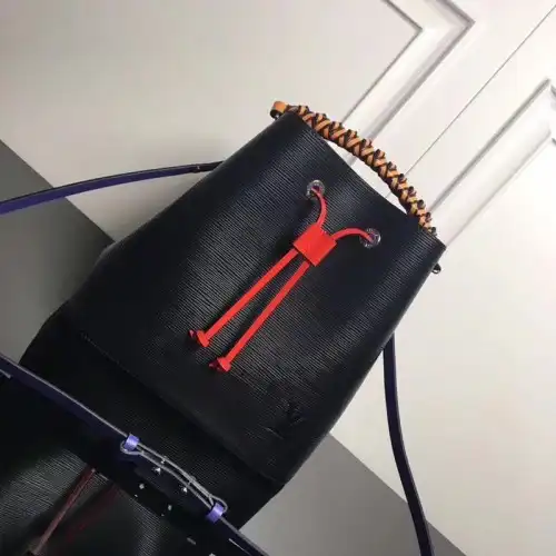 LV Bags 19B570367