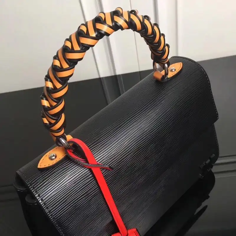 LV Bags 19B570371