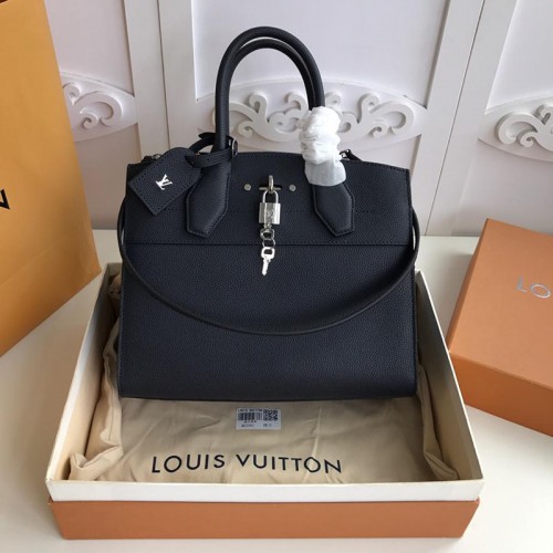 FASH LOUIS VUITTON Bags 19B570378