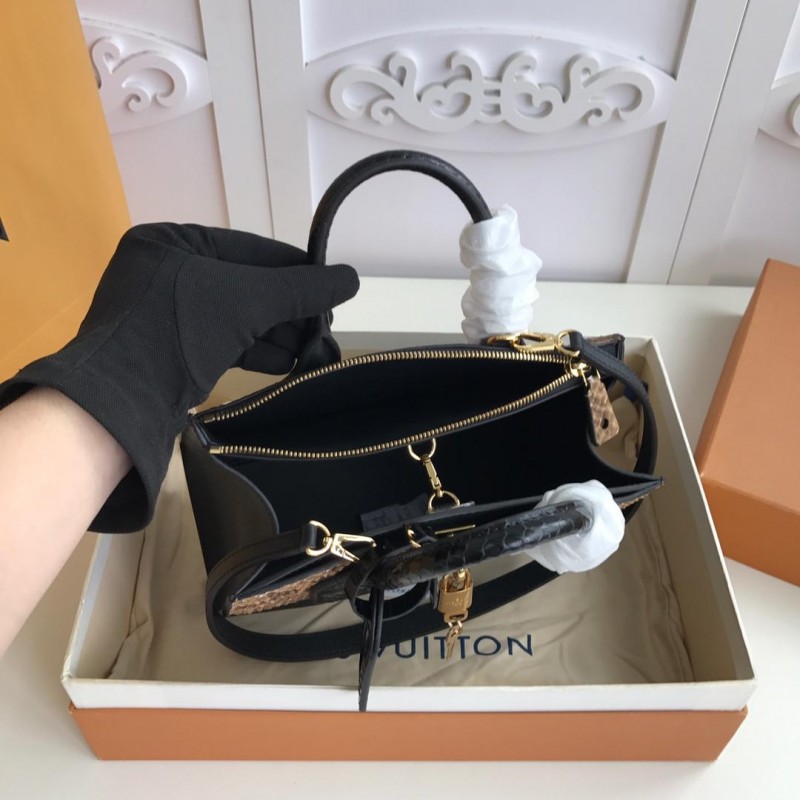 FASH LOUIS VUITTON Bags 19B570384