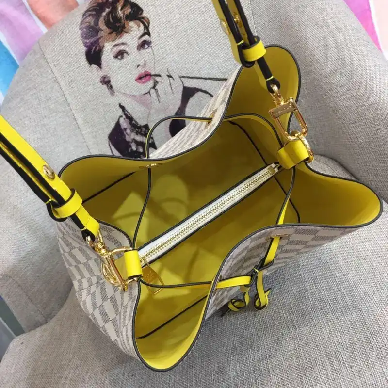 Fashionrepsfam ru LV Bags 19B570394