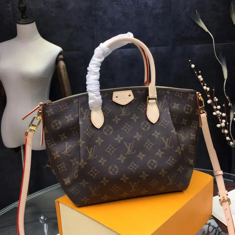 LV Bags 19B570397