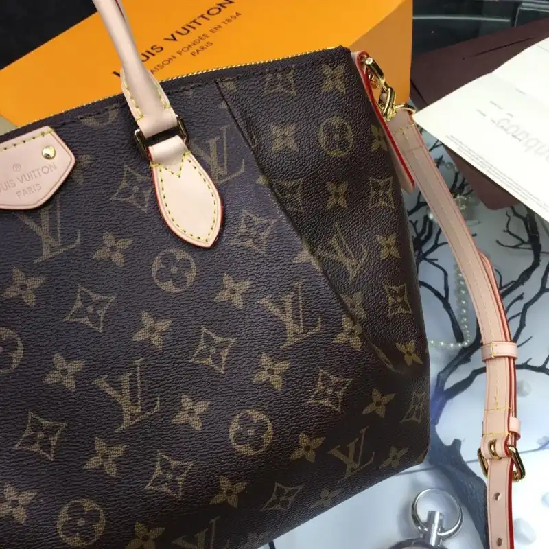 LV Bags 19B570397