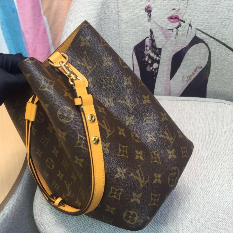 FASH LOUIS VUITTON Bags 19B570399