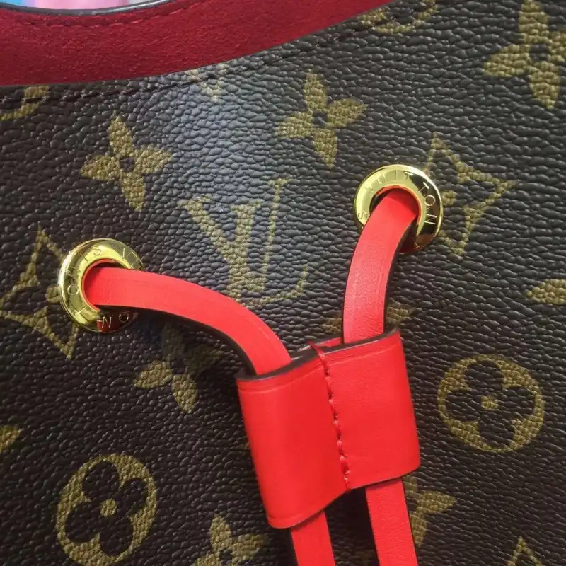 LV Bags 19B570401