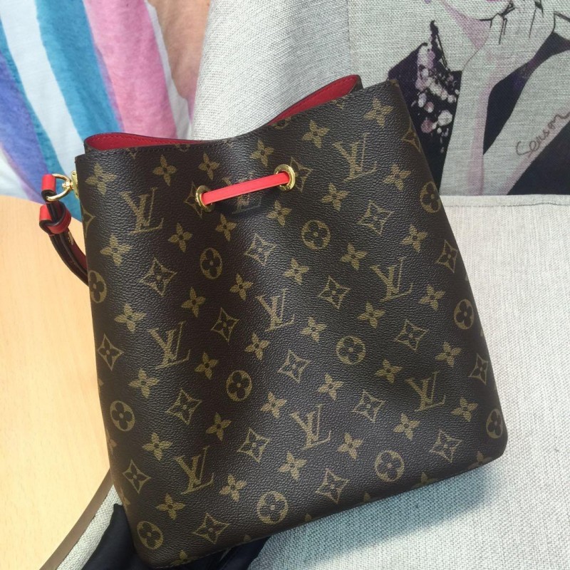 FASH LOUIS VUITTON Bags 19B570401