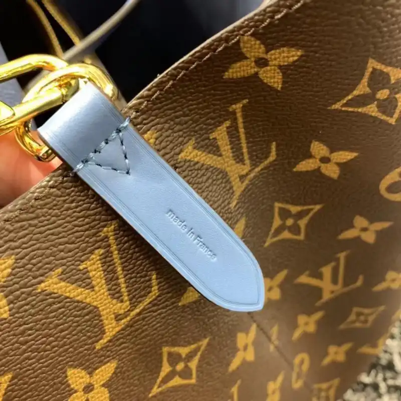 LV Bags 19B570403