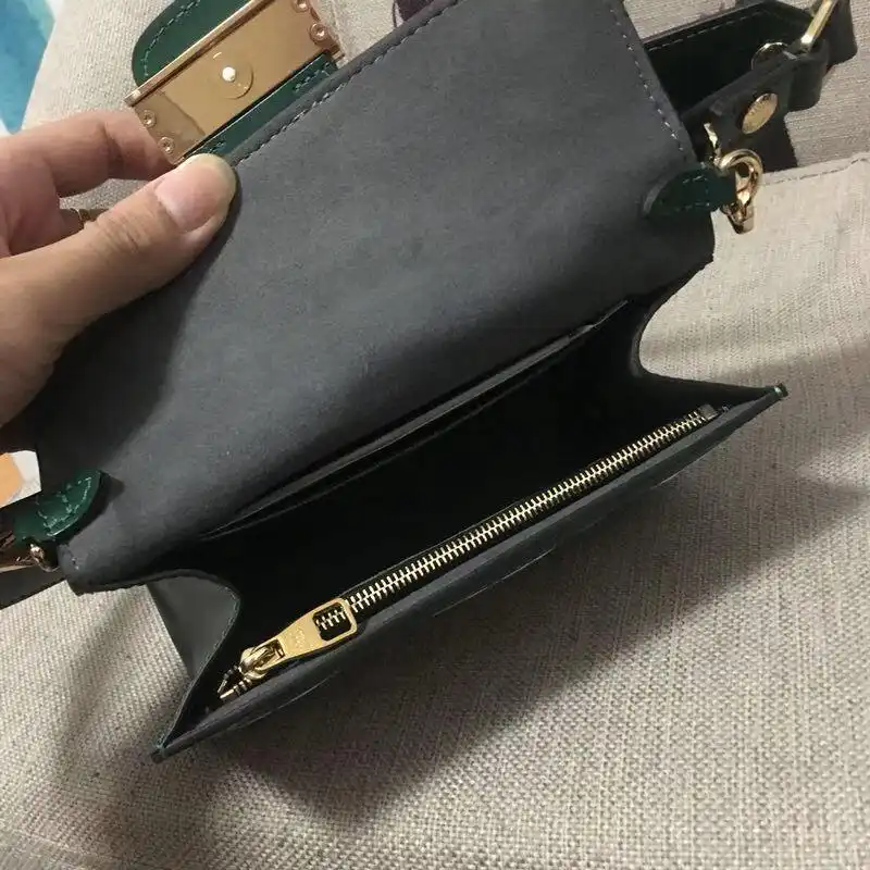 Fashionrep LV Bags 19B570404