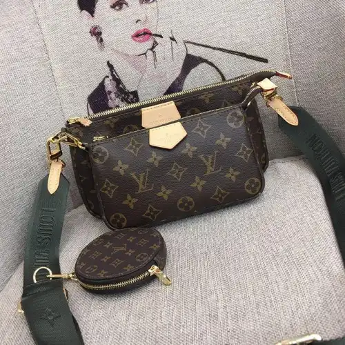 LV Bags 19B570406