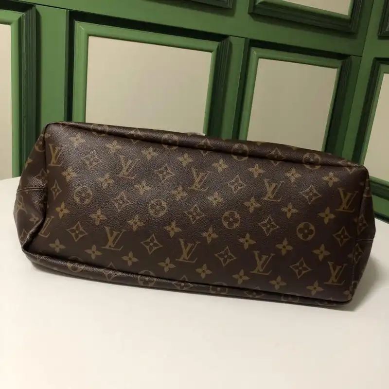 LV Bags 19B570407