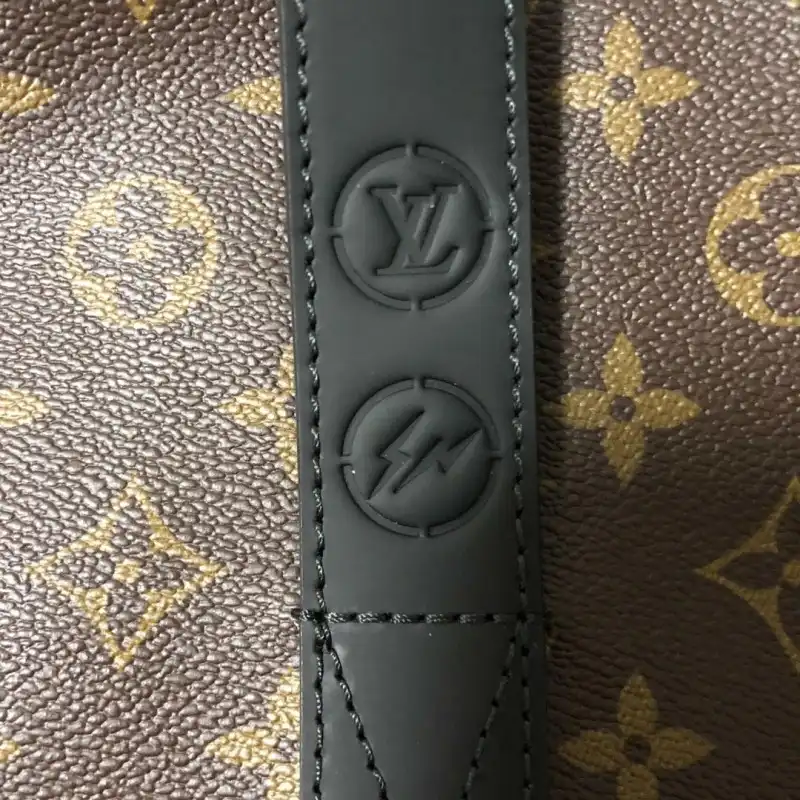 LV Bags 19B570407