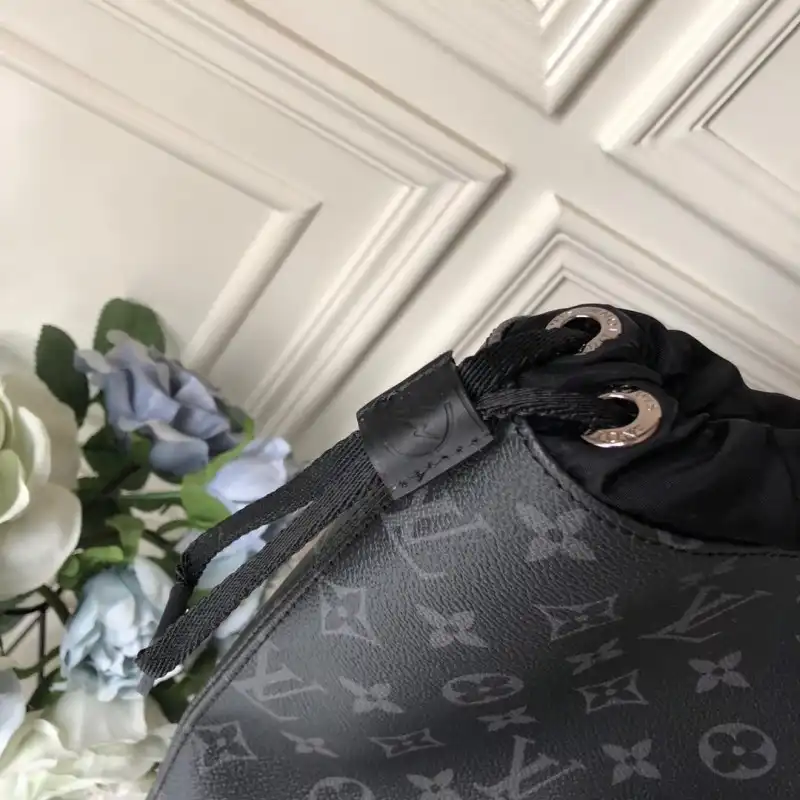 FASH LOUIS VUITTON Bags 19B570408