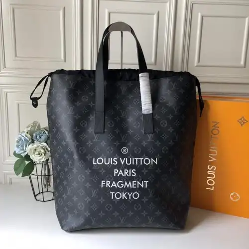 LV Bags 19B570408