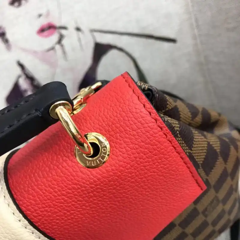 LV Bags 19B570410