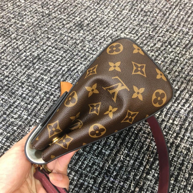 FASH LOUIS VUITTON Bags 19B570420