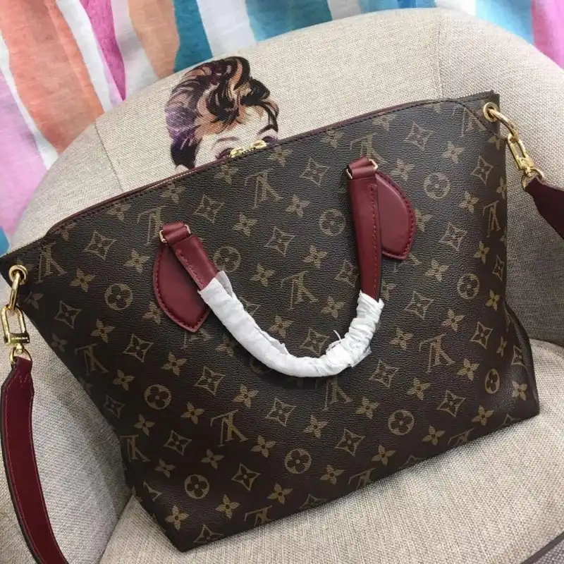 LV Bags 19B570429