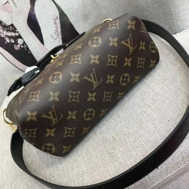 LV Bags 19B570430