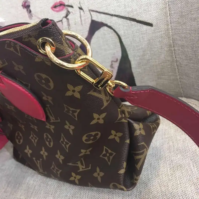 LV Bags 19B570432