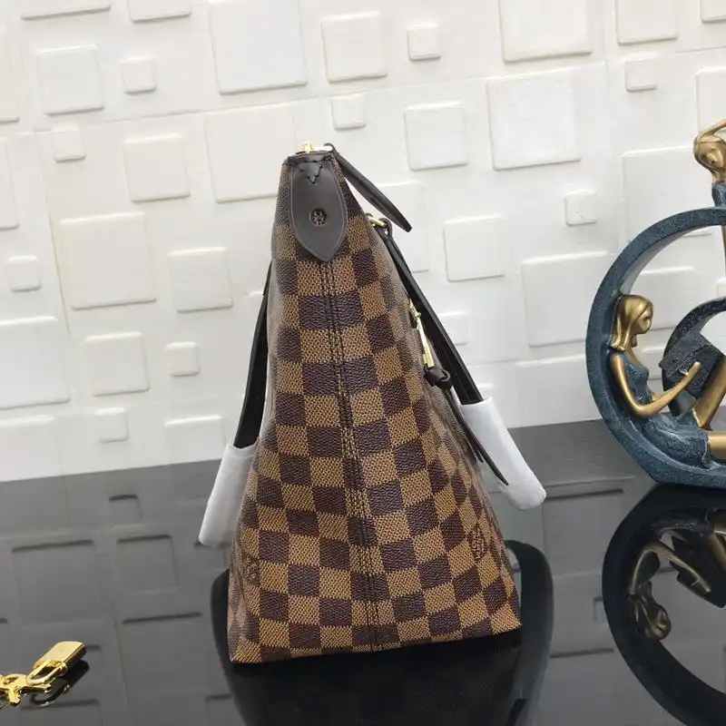 LV Bags 19B5790008