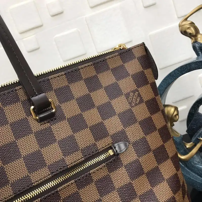 LV Bags 19B5790008