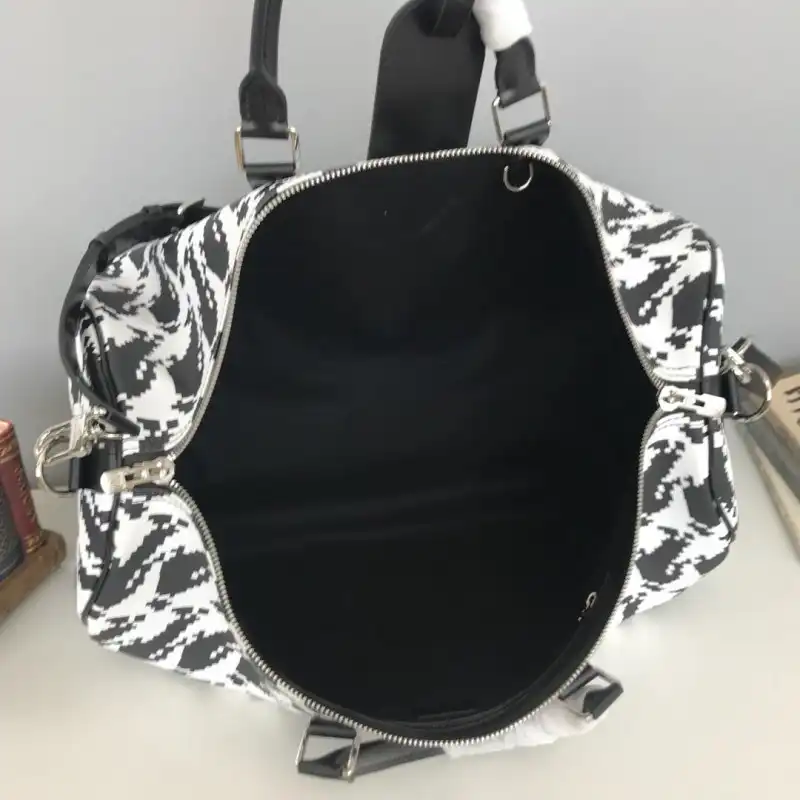 LV Bags 19B5790011