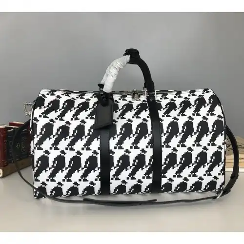 LV Bags 19B5790011