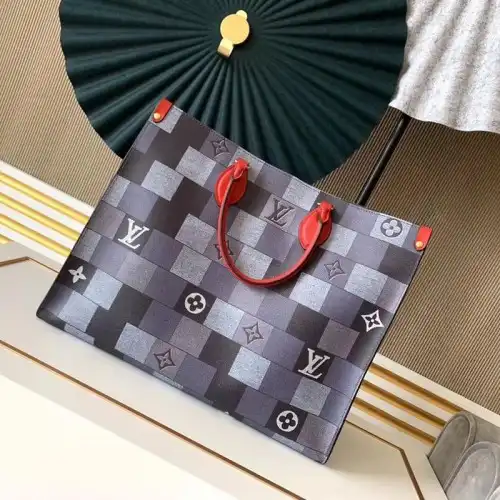 LV Bags 19B5790012