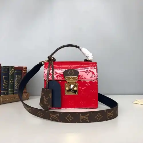 LV Bags 19B5790016