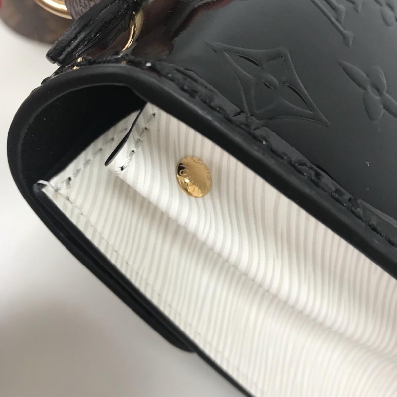 FASH LOUIS VUITTON Bags 19B5790019