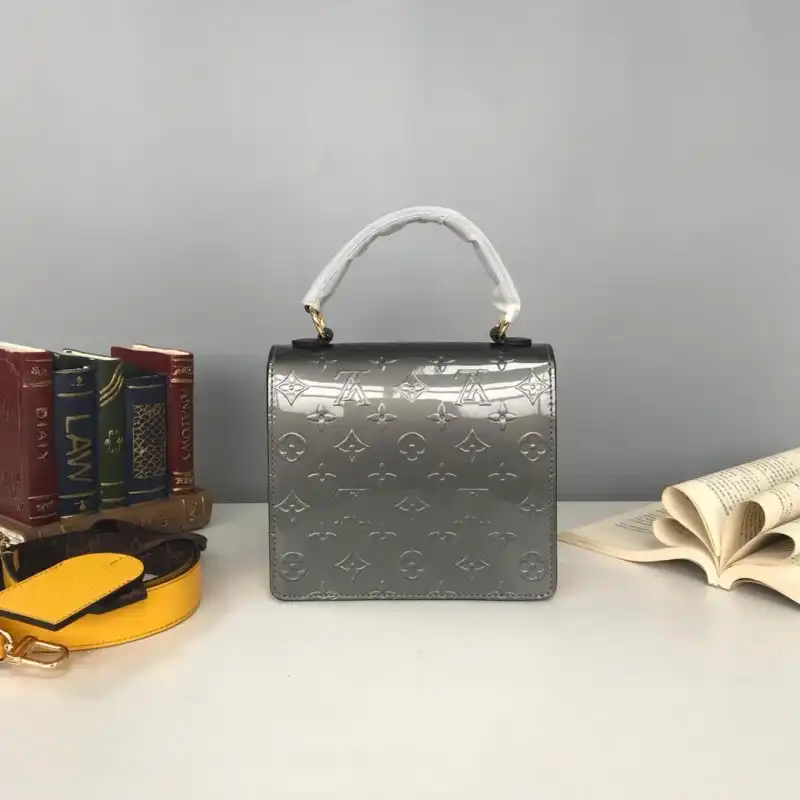 LV Bags 19B5790020