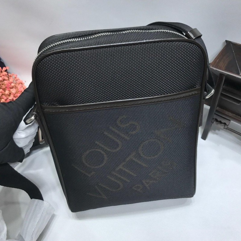 FASH LOUIS VUITTON Bags 19B5790022