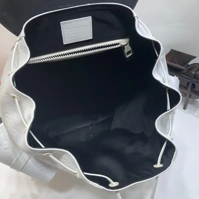 FASH LOUIS VUITTON Bags 19B5790029